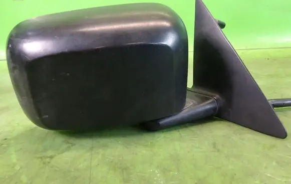 Volkswagen Golf II Front door electric wing mirror