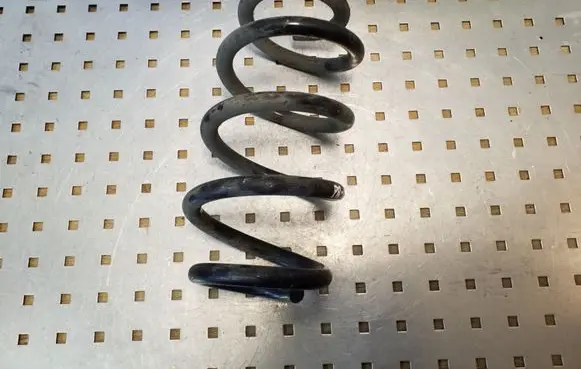 Audi A4 S4 B7 8E 8H Front coil spring