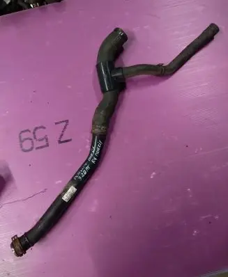 Porsche Boxster 986 Engine coolant pipe/hose 996106615