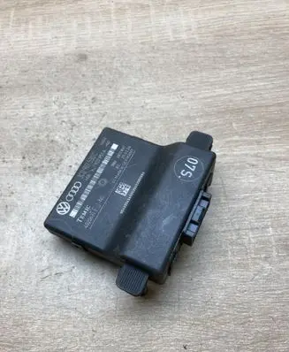 Volkswagen PASSAT B6 Gateway control module 3C0907530C 3C0907951A