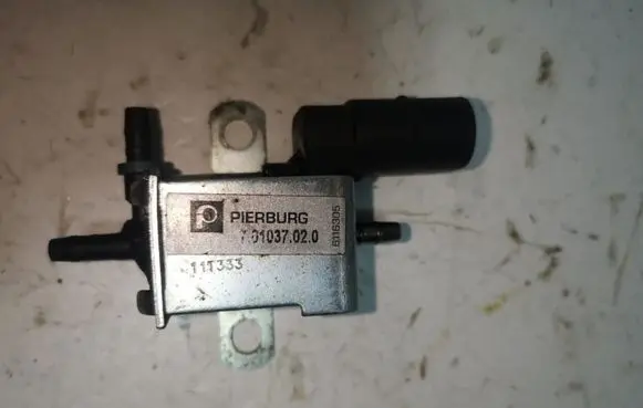 Volkswagen Golf IV Vacuum valve 701027020 06A906283F 1111362