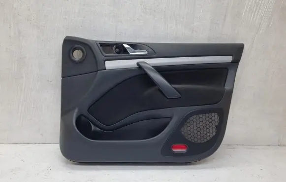 Skoda Octavia Mk2 (1Z) Front door card panel trim
