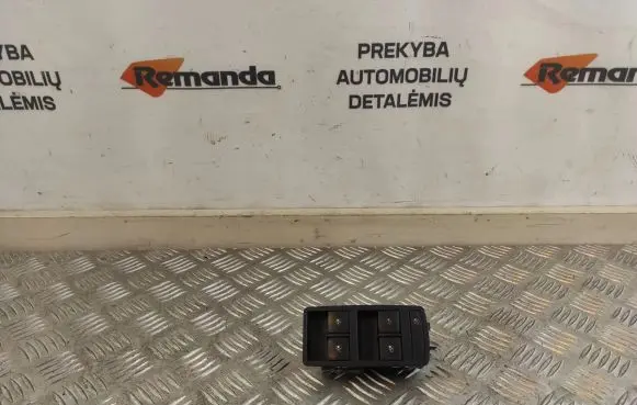 Opel Insignia A Electric window control switch 13301743