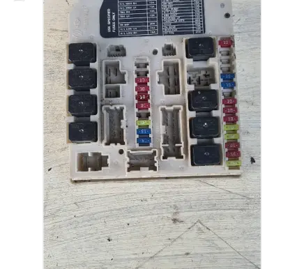 Nissan Micra Fuse box set T30M10