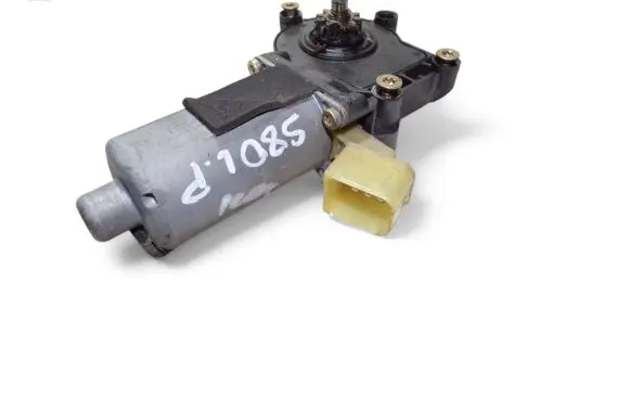 Volvo S80 Front door window regulator motor 0130821761