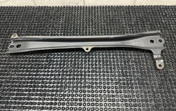 Toyota Prius (XW50) Radiator support slam panel bracket 