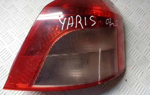 Toyota Yaris Rear/tail lights