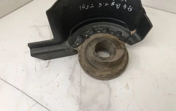 Audi A4 S4 B8 8K Rear coil spring rubber mount 8K0511539E