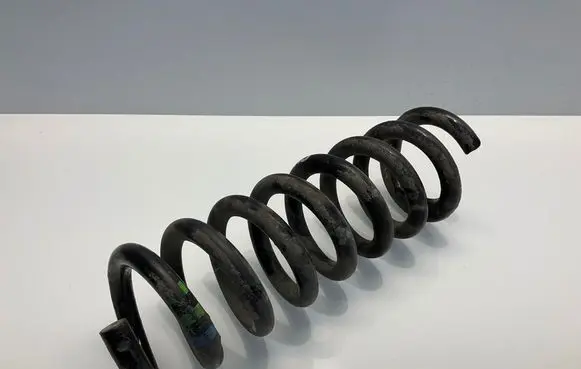 Mercedes-Benz E W211 Rear coil spring
