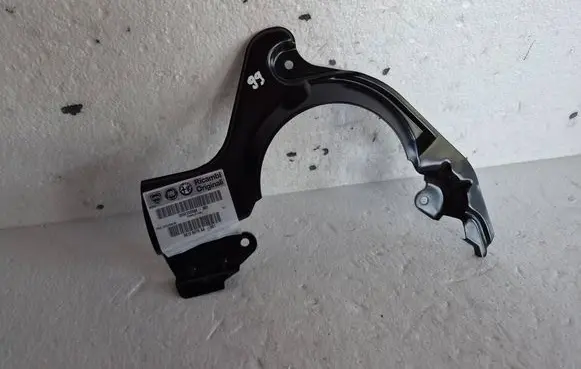 Fiat Bravo Front brake disc dust cover plate 50700498 68099188AA