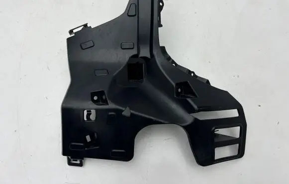 Volvo XC40 Front bumper mounting bracket 32136093
