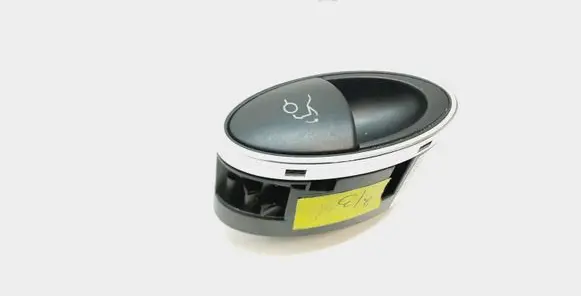 Mercedes-Benz E W211 Tailgate opening switch A2118211151