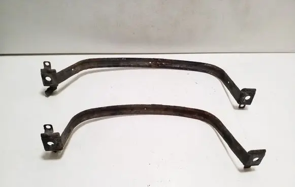 Fiat 500L Fuel tank mounting bracket 