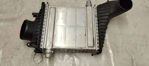 Mercedes-Benz A W176 Intercooler radiator A1330900514