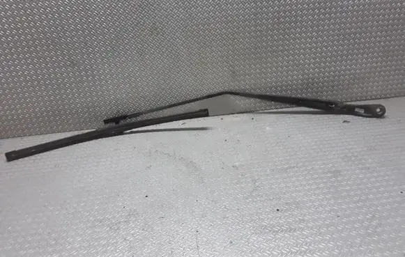 Mazda 3 I Front wiper blade arm