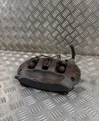 Volkswagen Touareg II Rear brake caliper 7P0615424