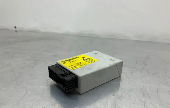 BMW 5 E60 E61 Central console control unit 9169521 384681 80049005