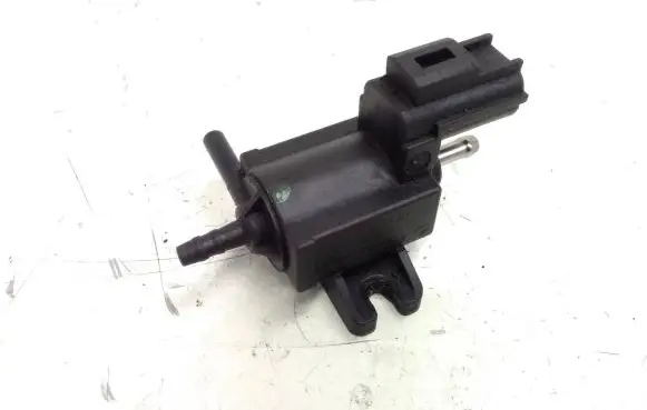 Land Rover Range Rover Sport L320 Turbo solenoid valve 70121101