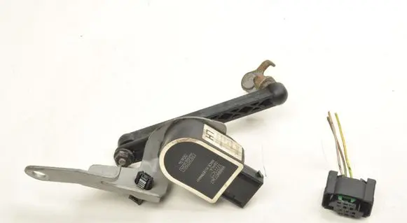 Volvo XC40 Headlight/headlamp level sensor 32221957