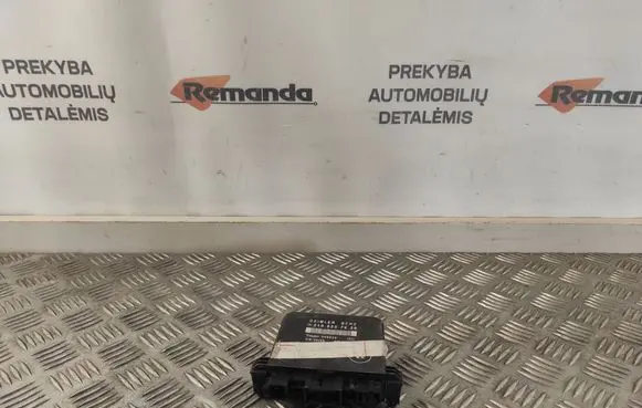 Mercedes-Benz E W210 Door control unit/module 2108207626