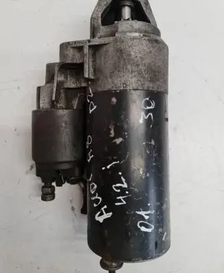 Audi A8 S8 D2 4D Starter motor 1005821723