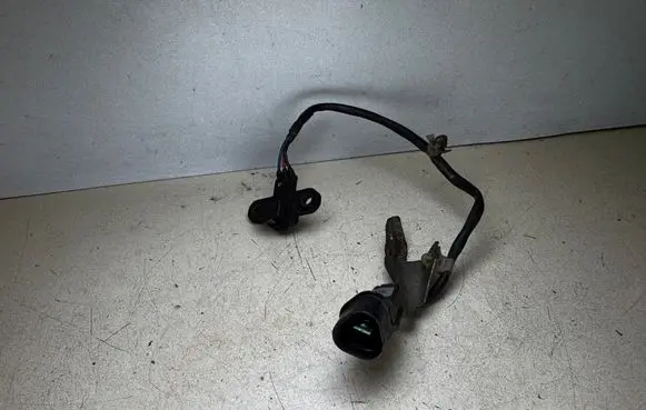 Mitsubishi Space Runner Crankshaft position sensor J5T25175 9Y26