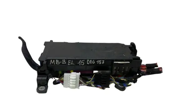 Mercedes-Benz B W246 W242 Fuse box set A2465451340 A2465400040