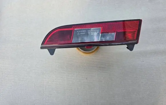 BMW i3 Rear bumper light 7304043