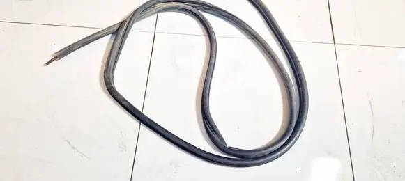 Fiat Doblo Rubber seal front coupe door 