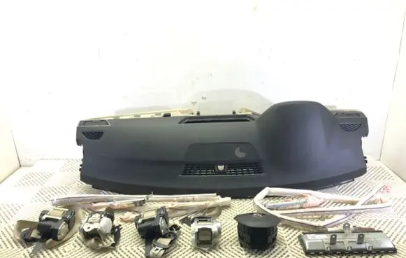 Skoda Superb B8 (3V) Dashboard 3V0880201F