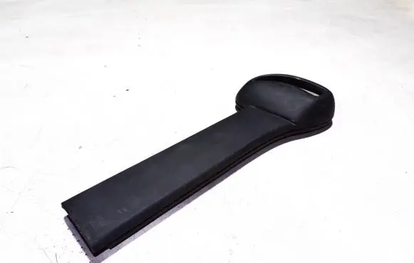 Volkswagen Transporter - Caravelle T4 Seat belt trim 703857717
