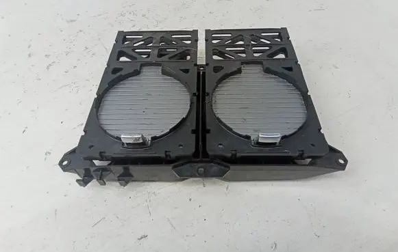 Cup holder front