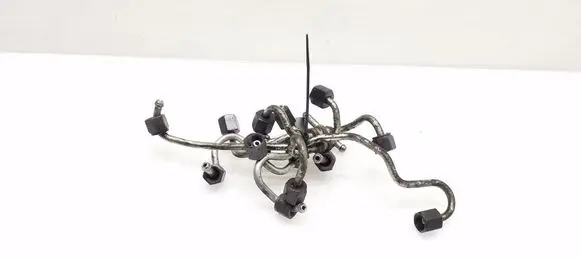 BMW 3 E90 E91 Fuel injector supply line/pipe 