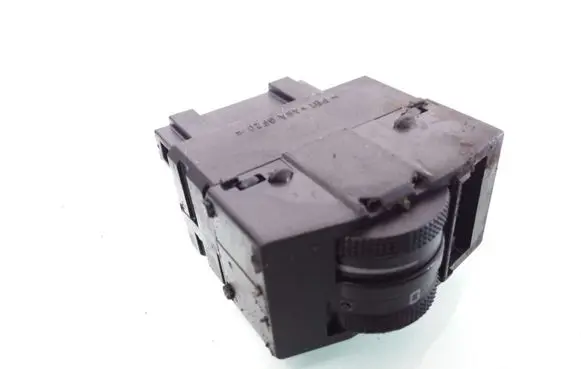 Seat Ibiza III (6L) Interior lighting switch 6L0919094A