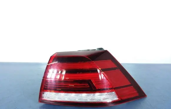 Volkswagen Golf Sportsvan Rear/tail lights