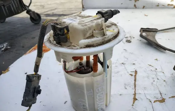 Citroen Berlingo In-tank fuel pump 9684994380
