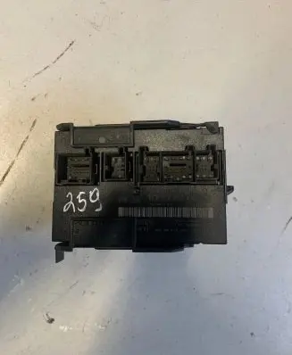 Volkswagen PASSAT B7 Comfort/convenience module 1K0959433AK 00030000