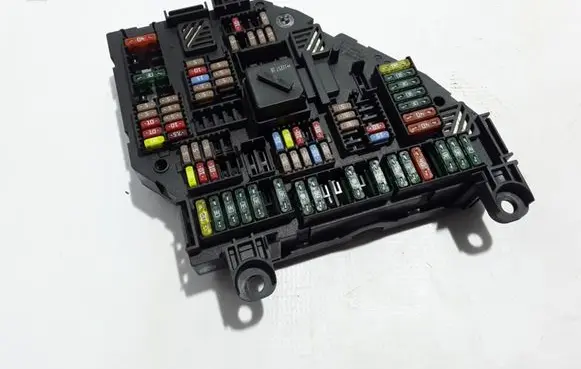 BMW 5 GT F07 Fuse module 9210857