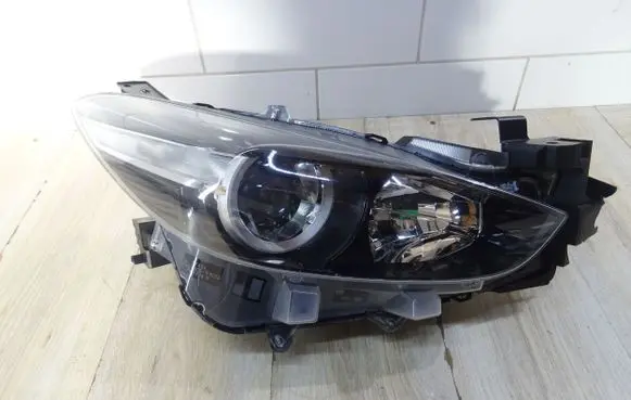 Mazda 3 II Headlight/headlamp BACS51030