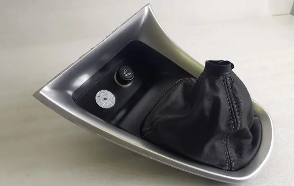 Lancia Delta Gear shifter surround trim plastic 735452515 735465373