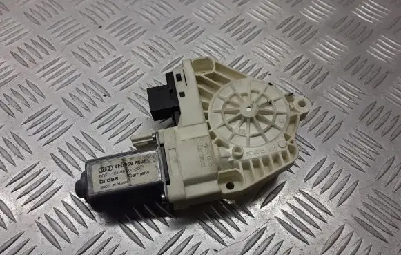 Audi A6 Allroad C6 Sliding door electric window regulator 4F0959802F