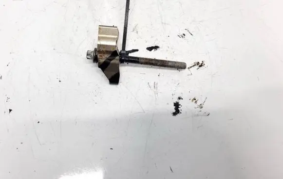 BMW X1 E84 Fuel Injector clamp holder 