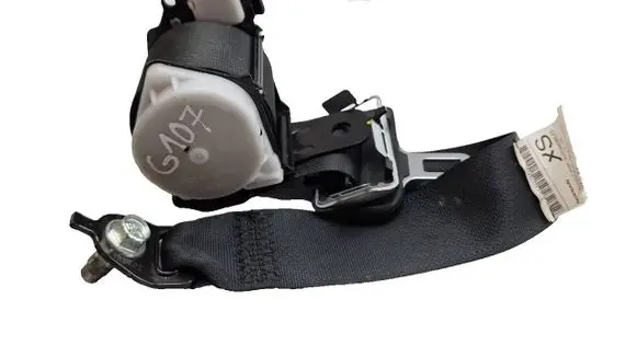 Rear seatbelt