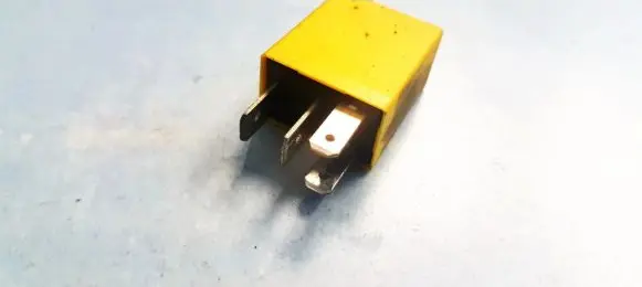Opel Zafira A Other relay 24433728 29200076