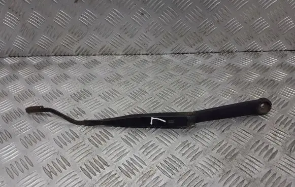 Alfa Romeo 156 Front wiper blade arm