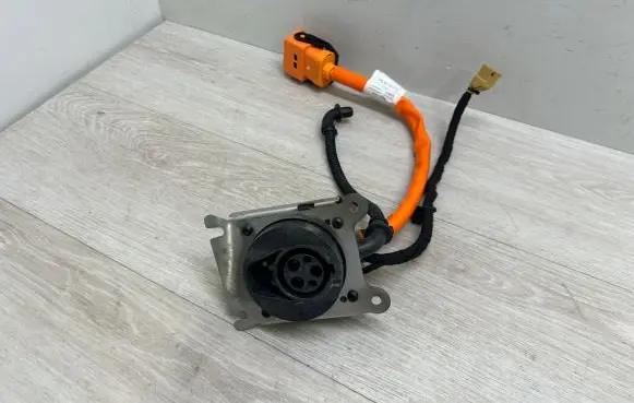 Porsche Cayenne (92A) Electric car charge socket 95861167610 7P5971676K 7P5915651A
