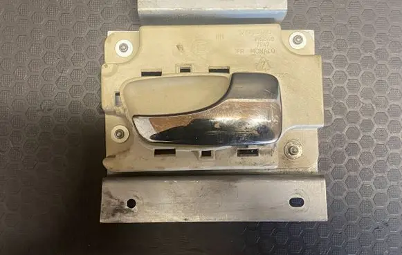 Volvo C70 Front door interior handle 9152498