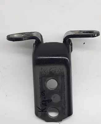 Toyota Verso Rear door lower hinge