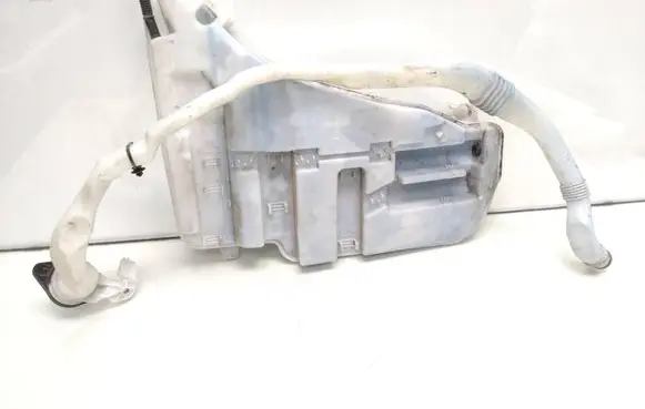 Windshield washer fluid reservoir/tank