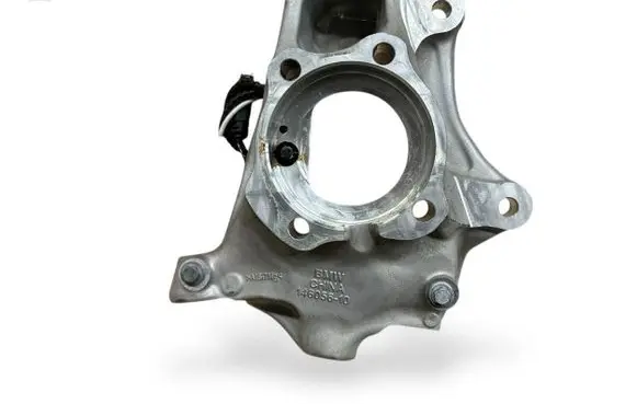 BMW 2 G42 Front wheel hub spindle knuckle 6893965 31206893965 6897099